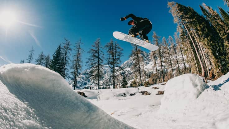 De dempende zolen van een adidas snowboardschoen