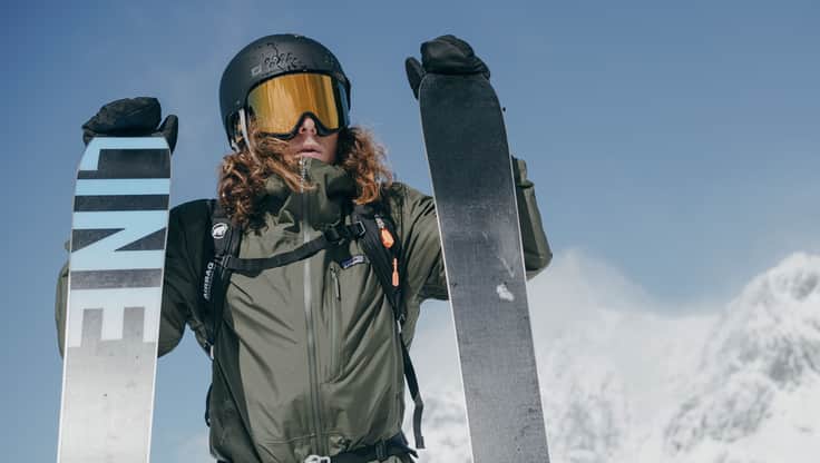 Malli, jossa on pari freeride-freeskiä